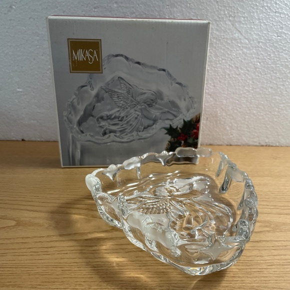 Mikasa Angel Music Sweets  Candy Dish Christmas Angel with Trumpet Organic Shape - Picture 1 of 6